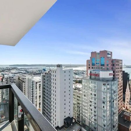 Just Opposite To Sky Tower , 2 Bed 2 Bath In Cbd Apartment Auckland Exterior photo